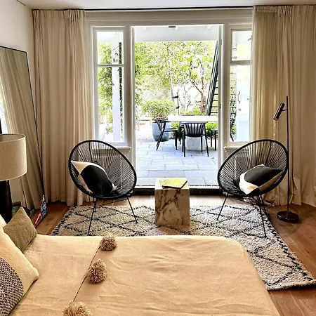 Wonderful With Beautiful Garden And Kitchen The Hague