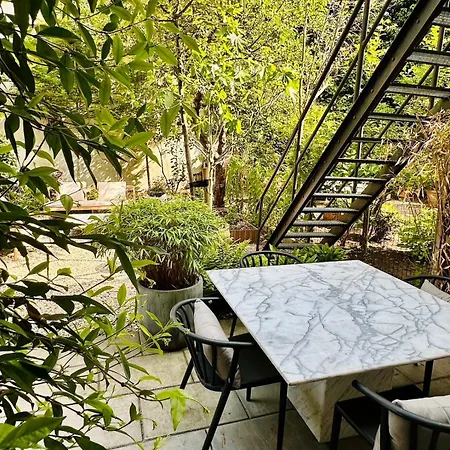 Wonderful With Beautiful Garden And Kitchen