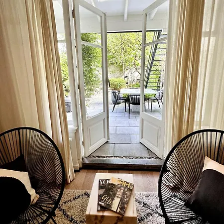 Wonderful With Beautiful Garden And Kitchen Daire *